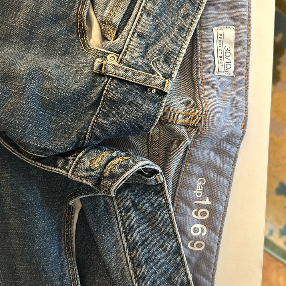 Gap 1969 Perfect Boot Cut Jeans in Dark‎ Wash 30/10